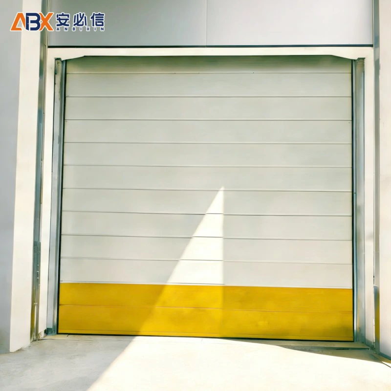 四平钢质提升门