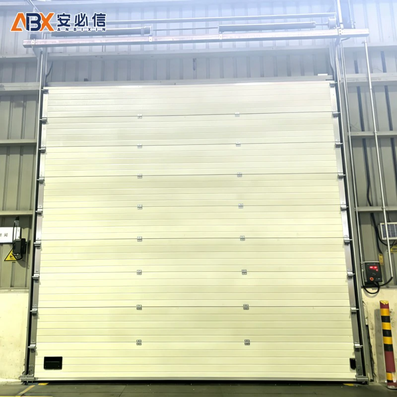 四平翻板滑升门